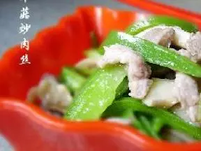 青椒平菇炒肉絲
