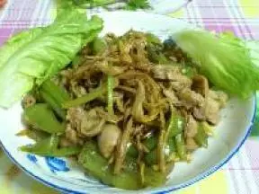 黃花菜草菇炒肉