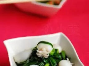 韭菜炒墨魚