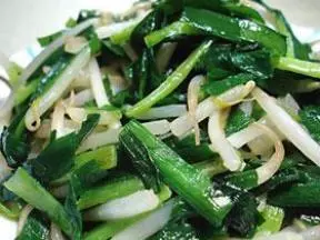 綠豆芽炒韭菜
