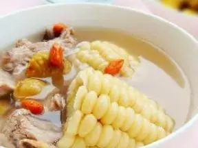 玉米板栗排骨湯