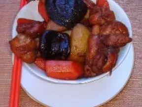 香菇胡蘿蔔紅燒雞腿