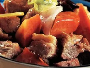 沙鍋燉牛肉
