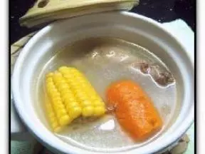 甜玉米老母雞湯