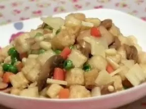 豆腐蔬菜粒