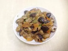 香菇燜油豆腐