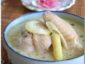 椰子香茅雞湯