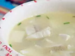 黃骨魚豆腐湯