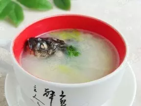 鯽魚白菜湯