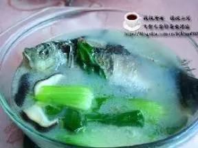 鯽魚青菜湯