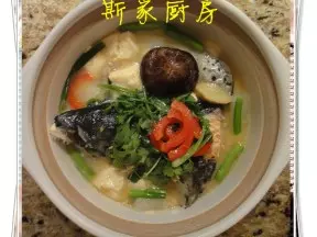 蘿蔔豆腐煲三文魚頭