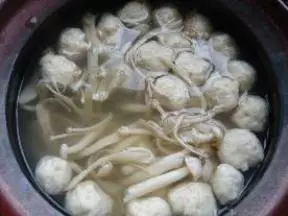 鮮菇雞丸湯