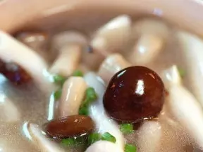 雜骨菌菇湯