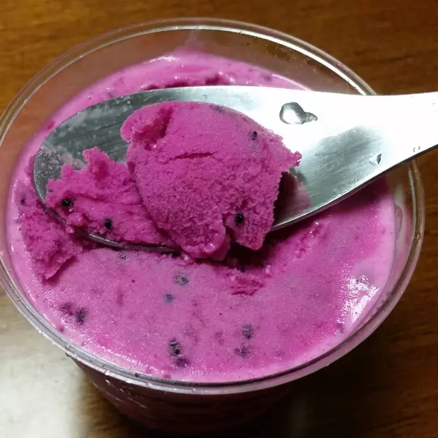 紫色誘惑--火龍果冰激凌