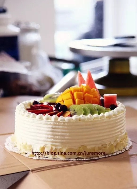 奶油水果裝飾蛋糕