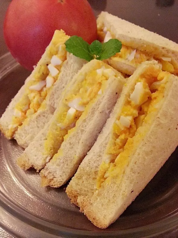 超健康雞蛋色拉三明治