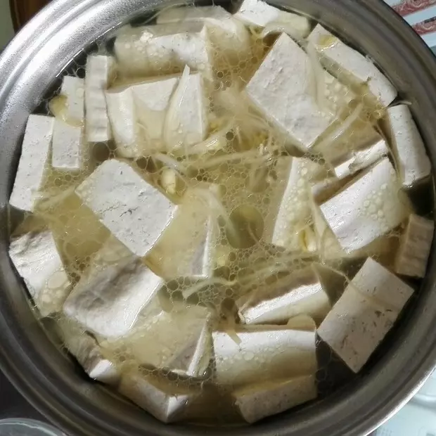 黃豆芽燉豆腐