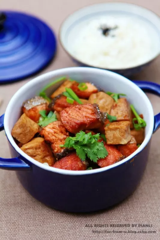 三文魚燉豆腐