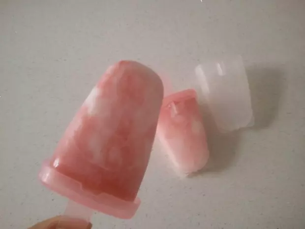 西瓜酸奶冰棍