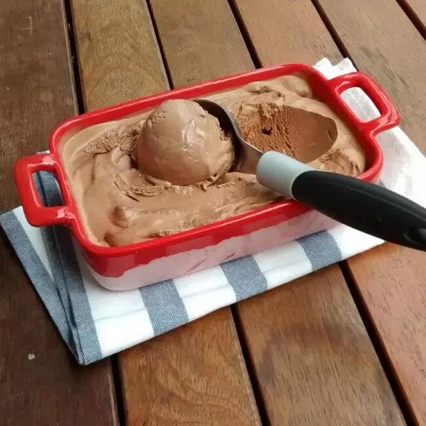 黑白巧克力冰淇淋