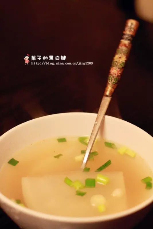 牛骨蘿蔔湯