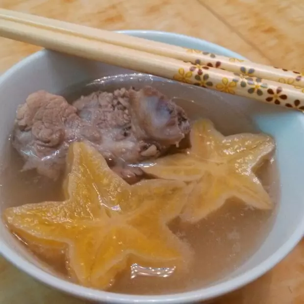 楊桃瘦肉湯(2~3人分量)