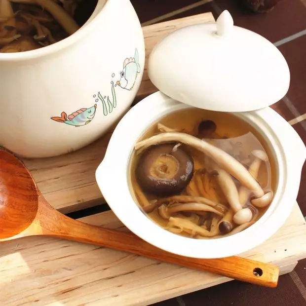 飯前一碗湯,身體最健康--雜菌湯