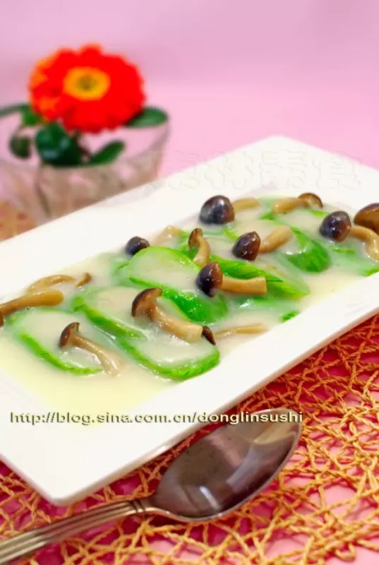椰漿蟹味菇燴絲瓜