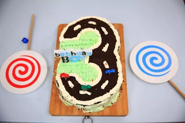 3歲創意數字生日蛋糕