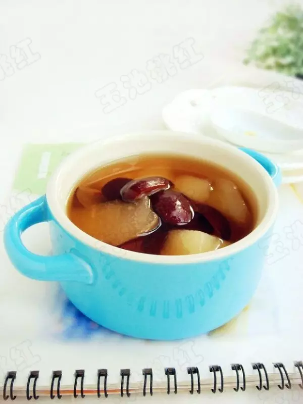 自製秋季潤燥清熱茶——雪梨紅棗茶
