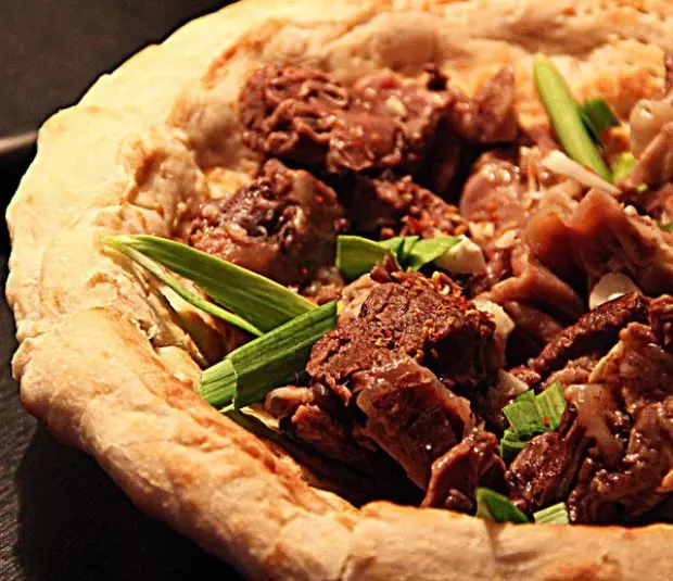 饢包肉 Xinjiang Style Braised Lamb Chops with Nan-bread 　 　