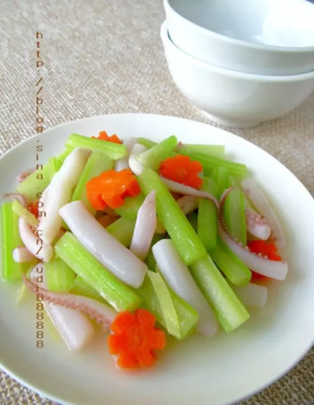 西芹炒魷魚