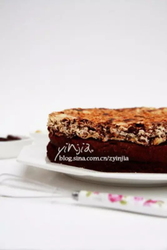 法式脆頂榛果巧克力蛋糕