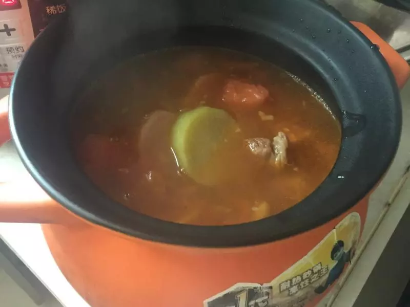 西紅柿牛腩蘿蔔湯