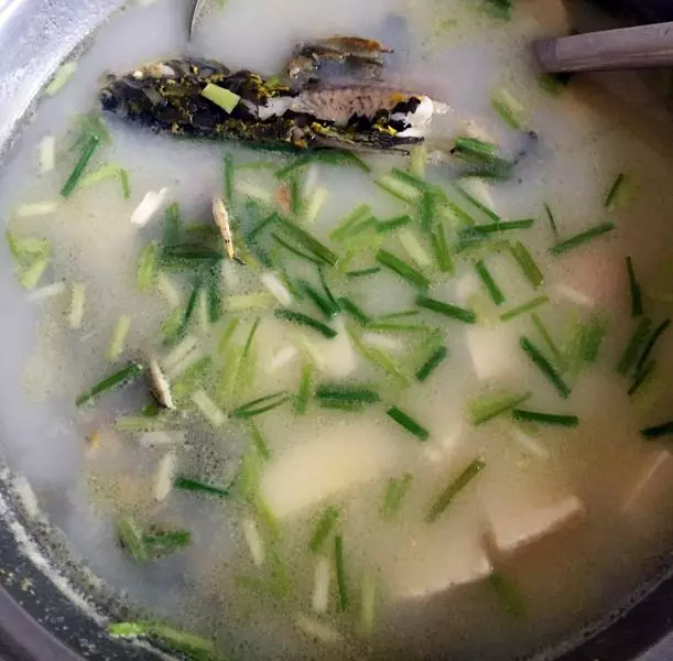 豆腐昂公魚湯