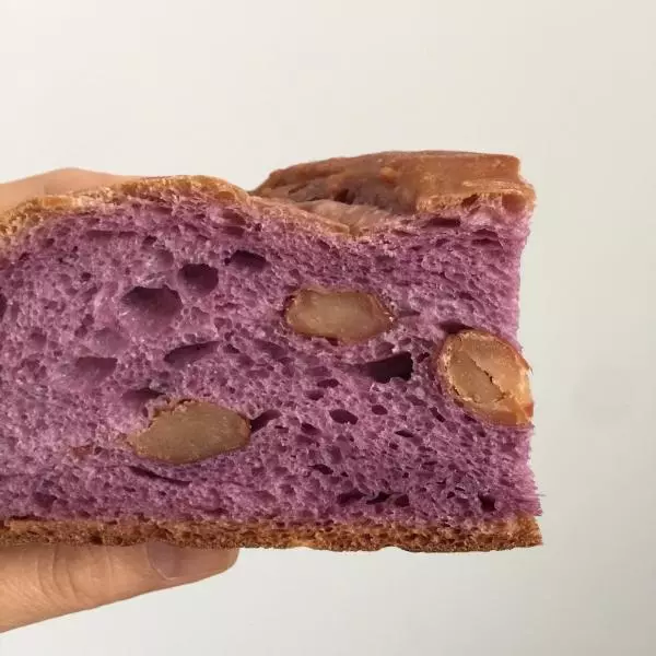 紫薯甜豆包