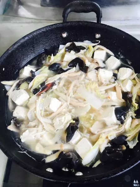 豆腐菌菇湯