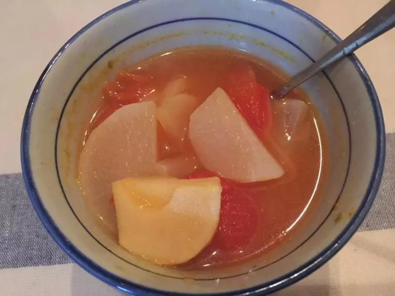 酸甜番茄白蘿蔔湯