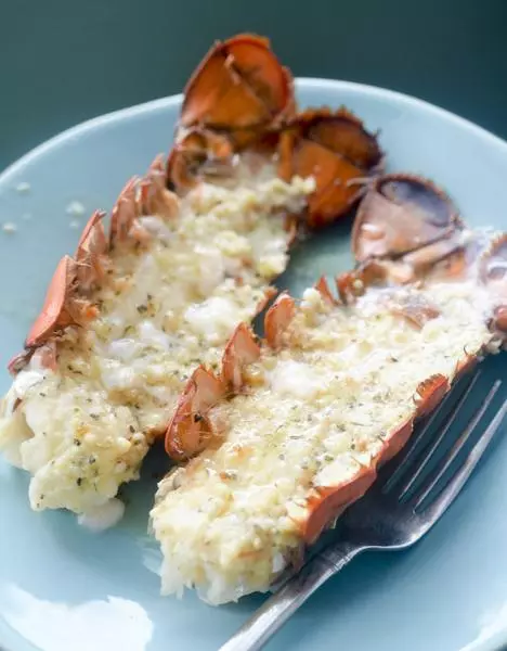 BAKED LOBSTER TAILS WITH GARLIC BUTTER