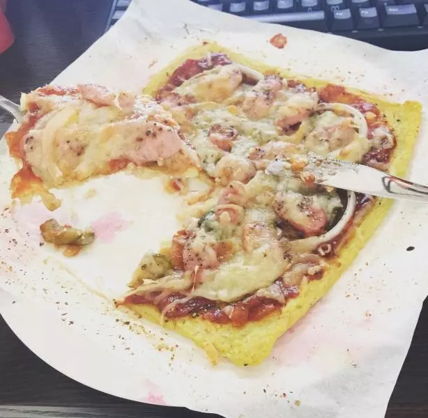 菜花底低卡路里披薩-健康解饞美食！