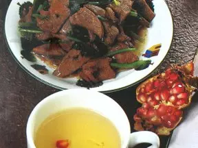 炒豬肝菠菜