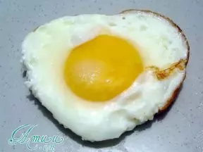 心形煎雞蛋