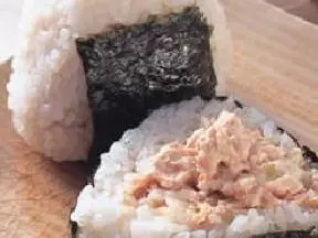 日式鮪魚沙拉飯糰