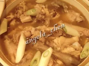 台灣小吃——「麻油雞」