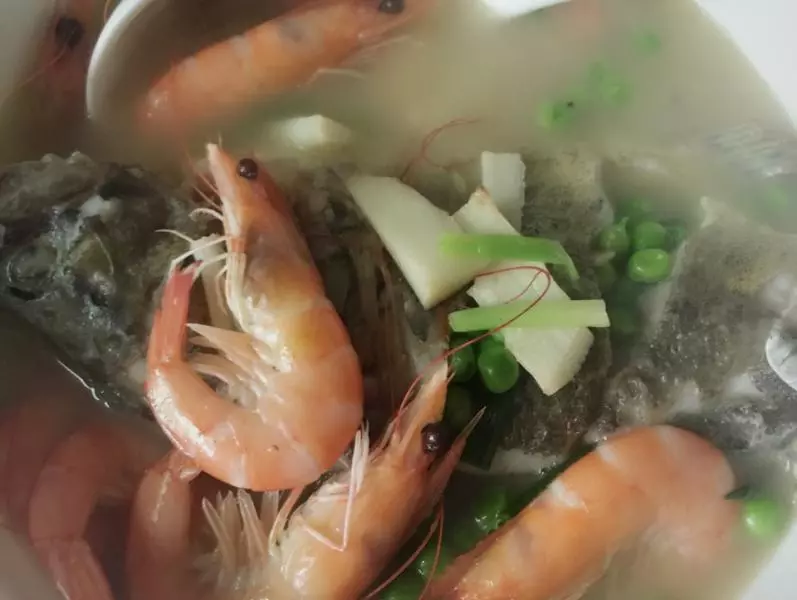 鮮蝦桂魚湯