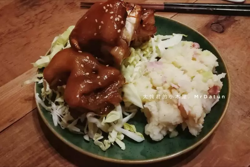 豬蹄四吃：日式照燒醬烤豬蹄