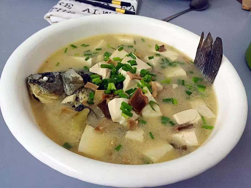 鯽魚筍乾豆腐湯