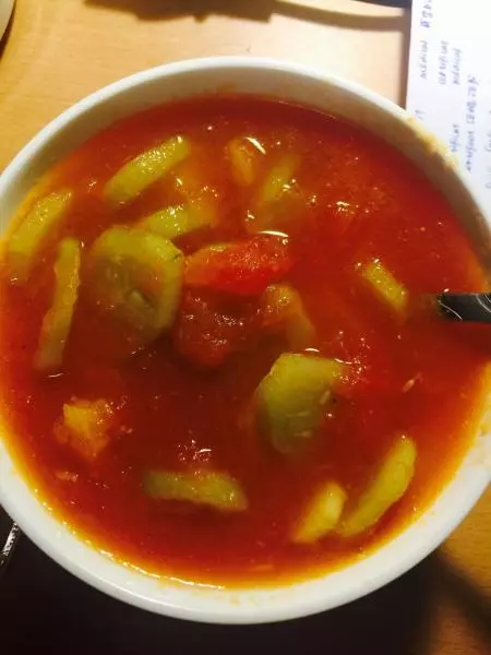 宿舍食記·番茄黃瓜湯
