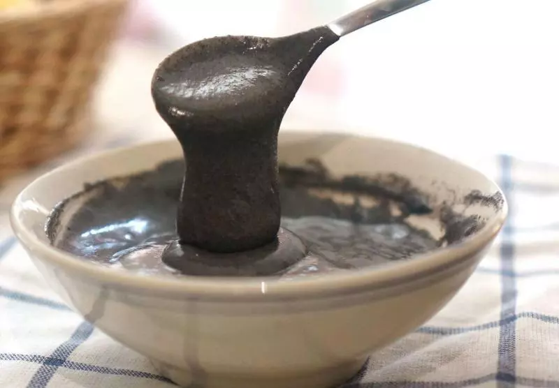 自製一碗香甜的黑芝麻糊