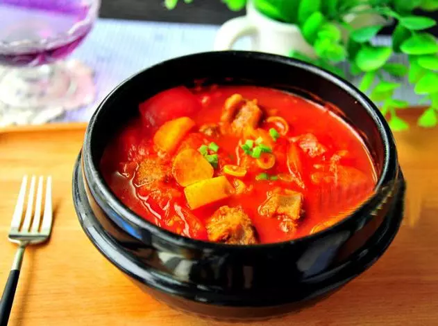 番茄燉牛腩——優康韓式料理